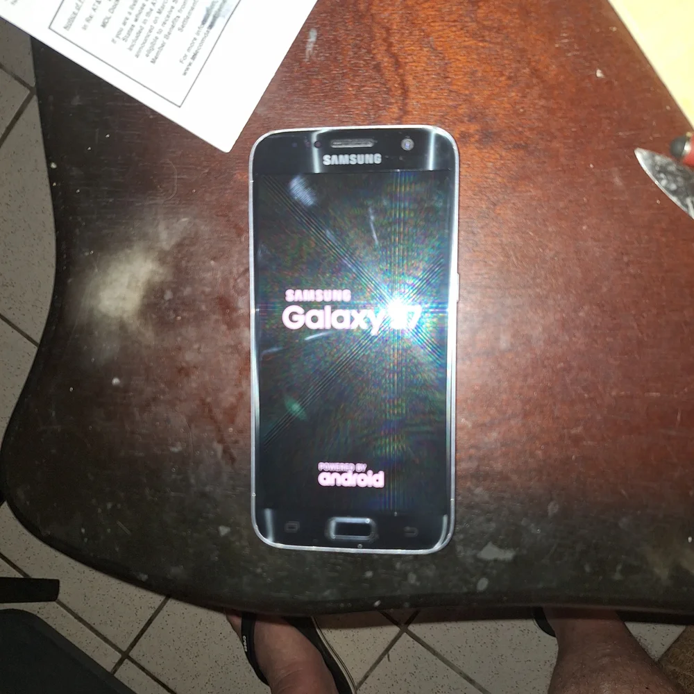 Samsung Galaxy S7 Black & GOLD Smartphone